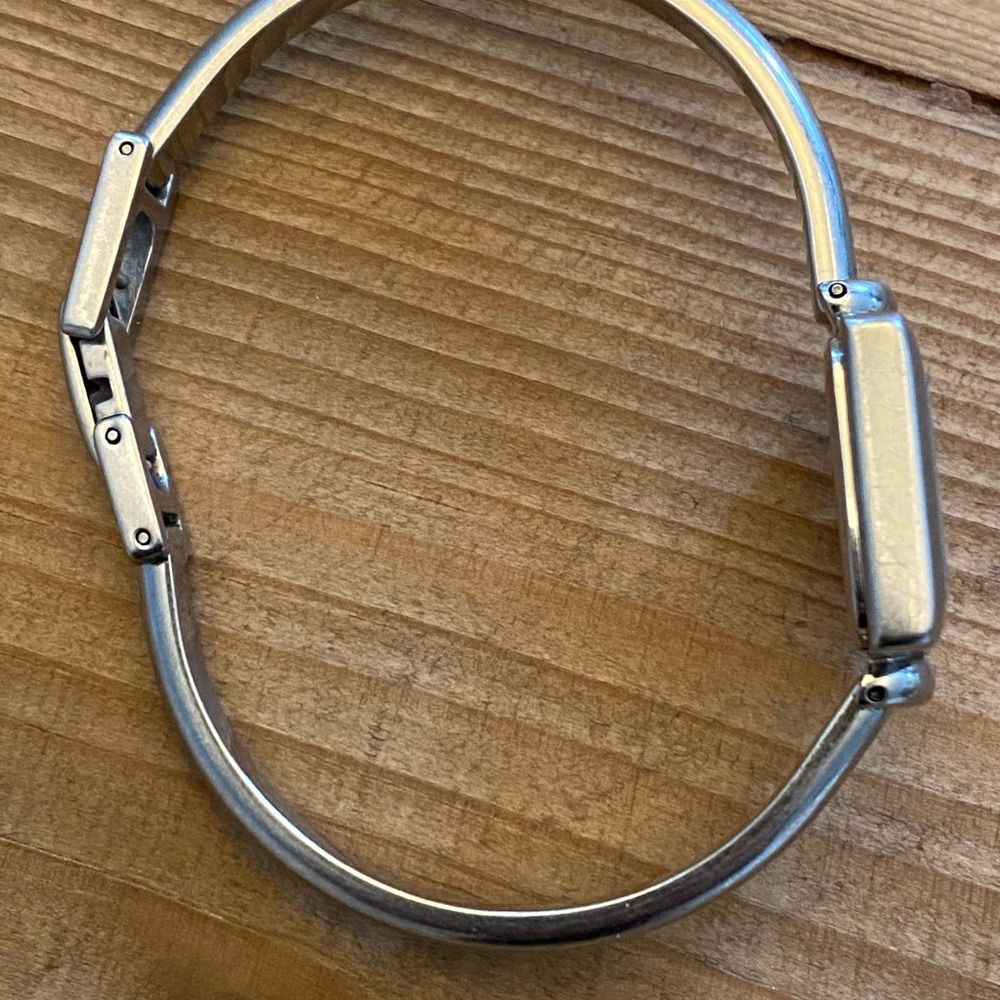 Gucci watch 100-% AUTHENTIC - Picture 6 of 7